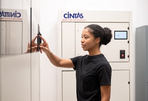 Hospitality Garment Dispensing | Cintas
